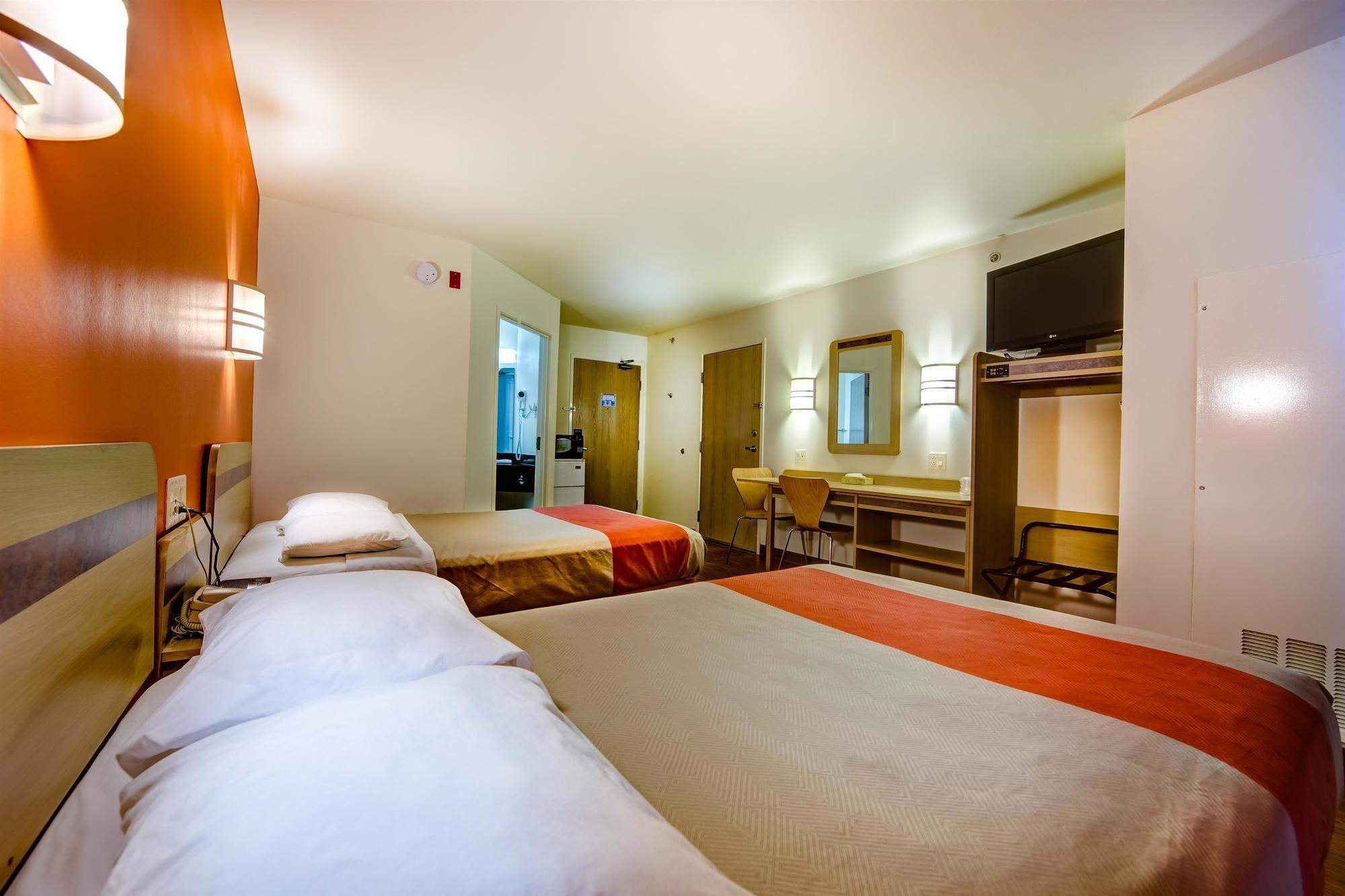 Motel 6-Burlington, On - Toronto West - Oakville Bagian luar foto