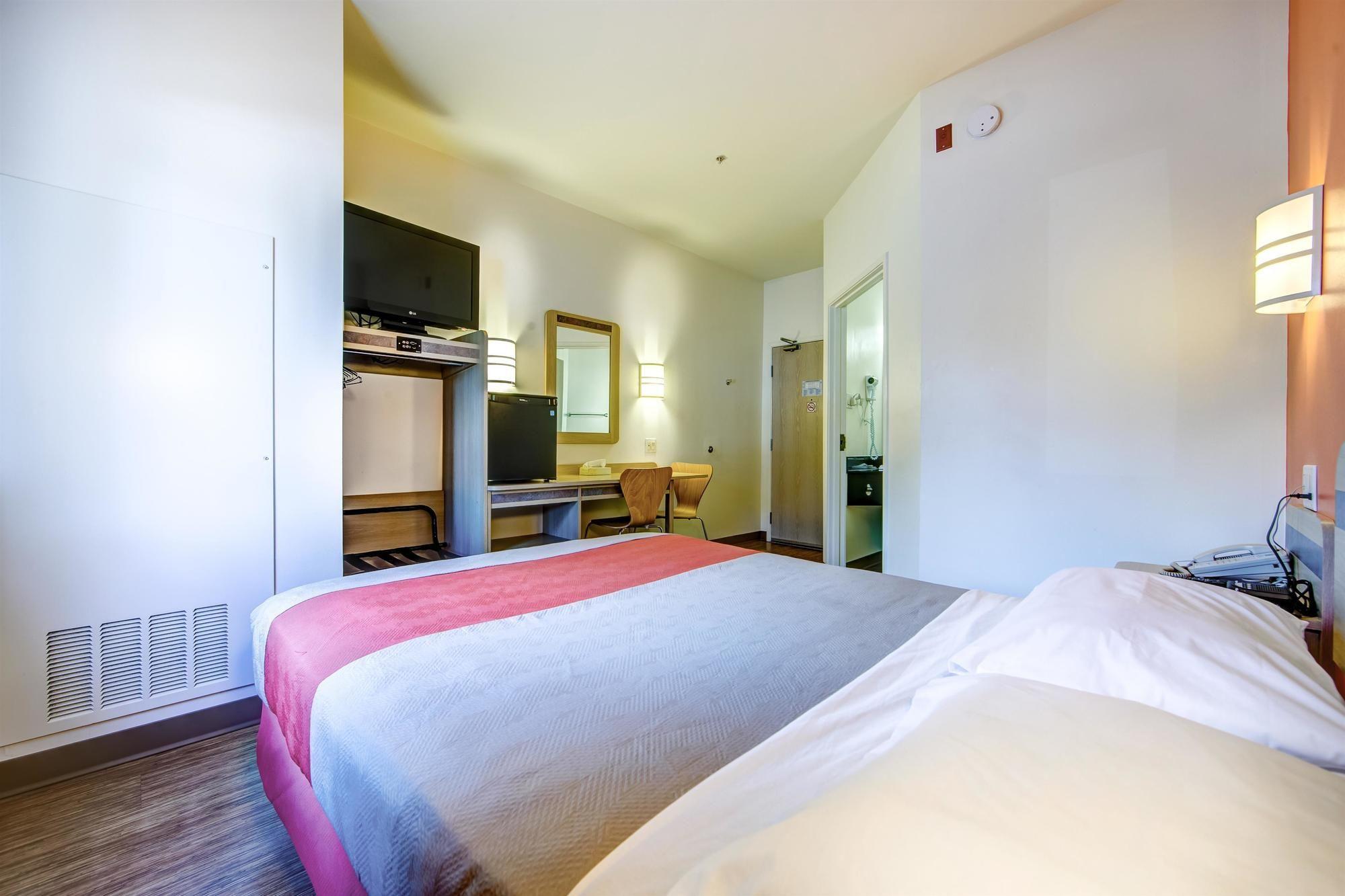 Motel 6-Burlington, On - Toronto West - Oakville Bagian luar foto