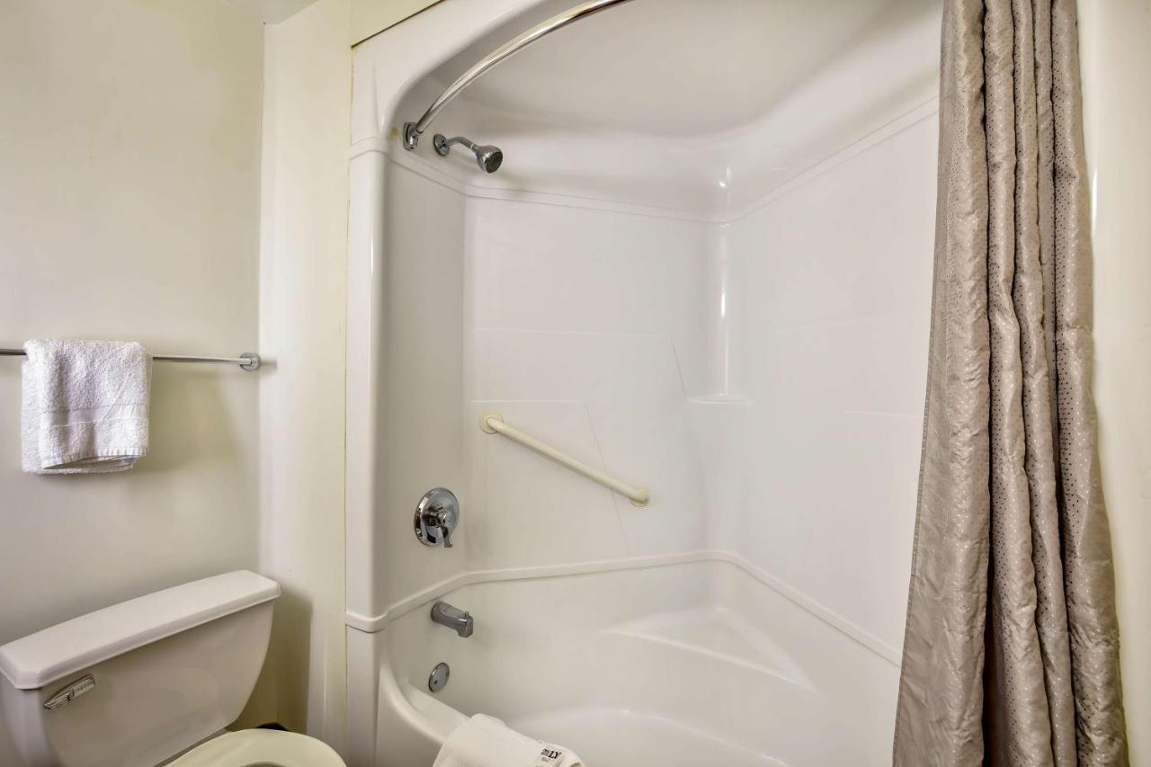 Motel 6-Burlington, On - Toronto West - Oakville Bagian luar foto