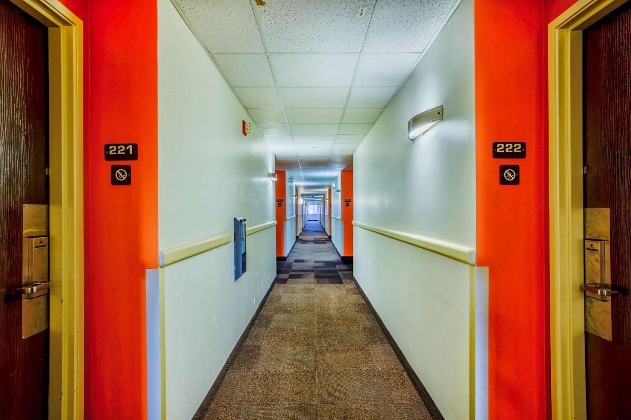 Motel 6-Burlington, On - Toronto West - Oakville Bagian luar foto