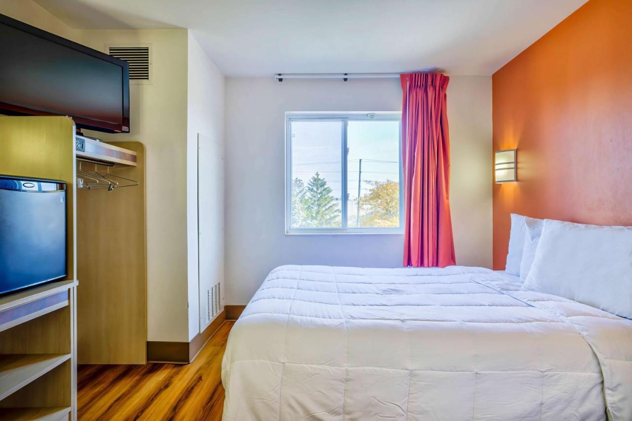 Motel 6-Burlington, On - Toronto West - Oakville Bagian luar foto