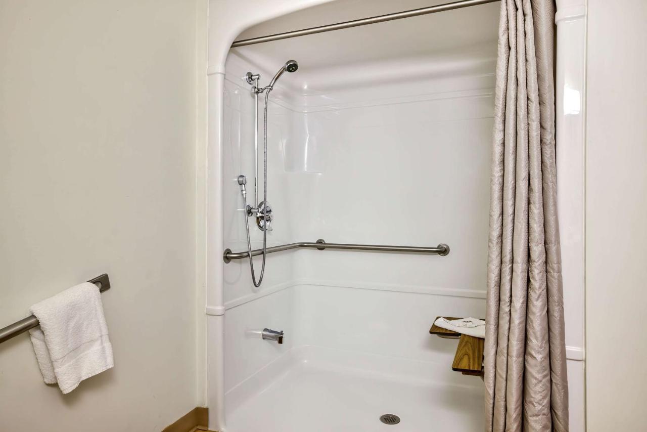 Motel 6-Burlington, On - Toronto West - Oakville Bagian luar foto