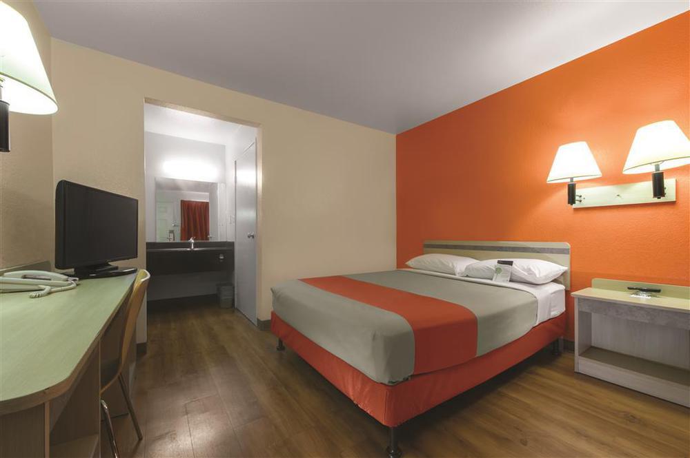 Motel 6-Burlington, On - Toronto West - Oakville Ruang foto